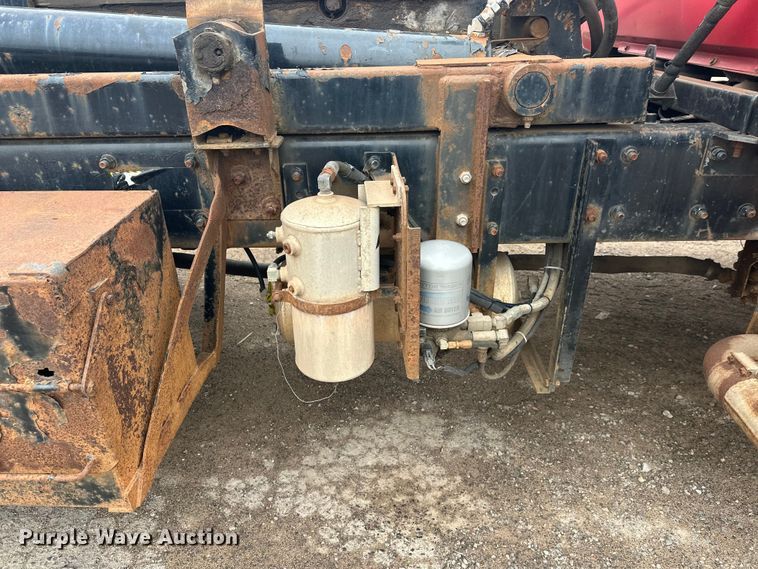 image for item EL0068 1995 Mack RD688S hook lift truck