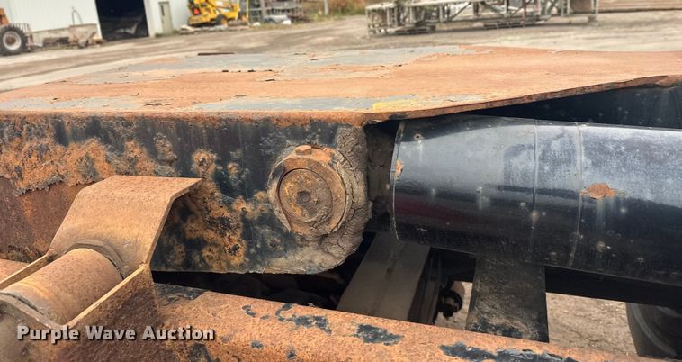 image for item EL0068 1995 Mack RD688S hook lift truck