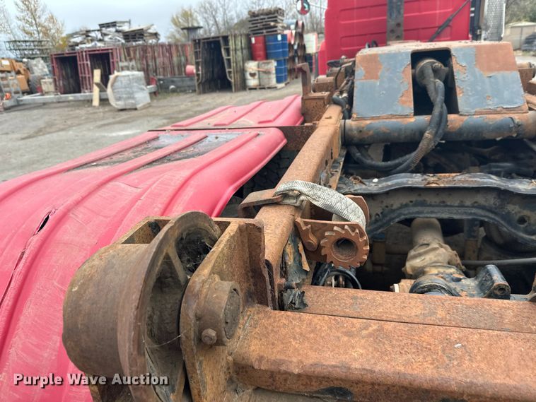 image for item EL0068 1995 Mack RD688S hook lift truck