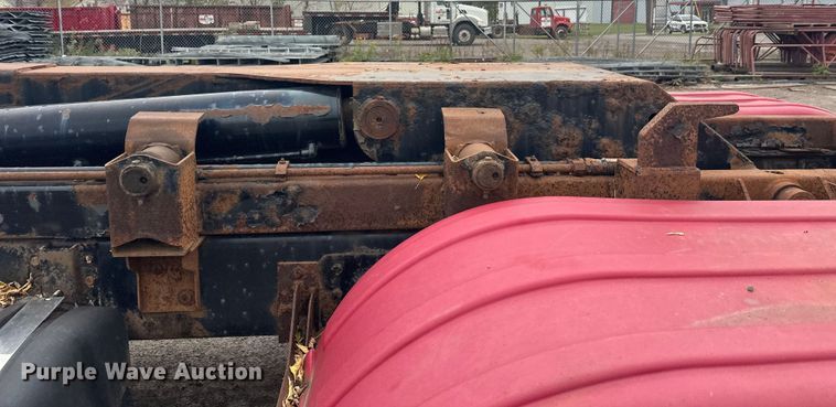 image for item EL0068 1995 Mack RD688S hook lift truck