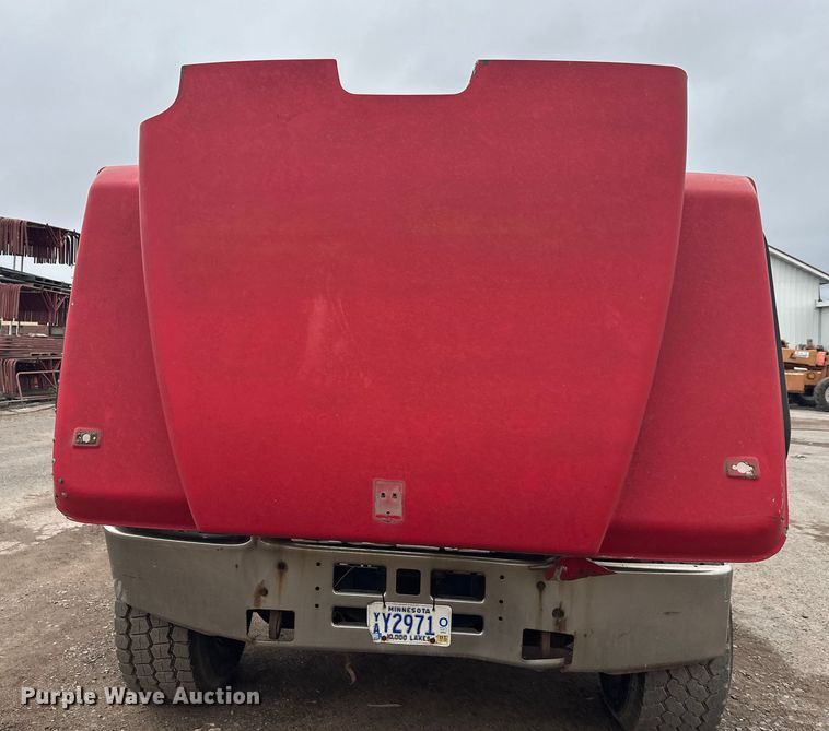 image for item EL0068 1995 Mack RD688S hook lift truck