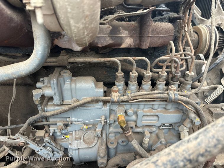 image for item EL0068 1995 Mack RD688S hook lift truck