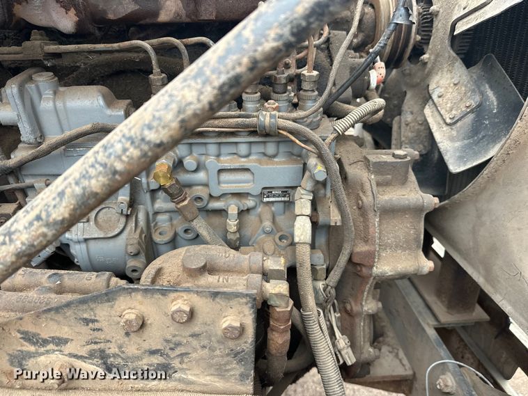 image for item EL0068 1995 Mack RD688S hook lift truck