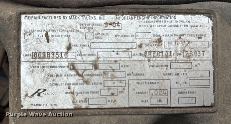 image for item EL0068 1995 Mack RD688S hook lift truck