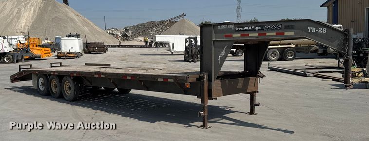 image for item EM2353 2006 Trailerman HHG8255R21 equipment trailer