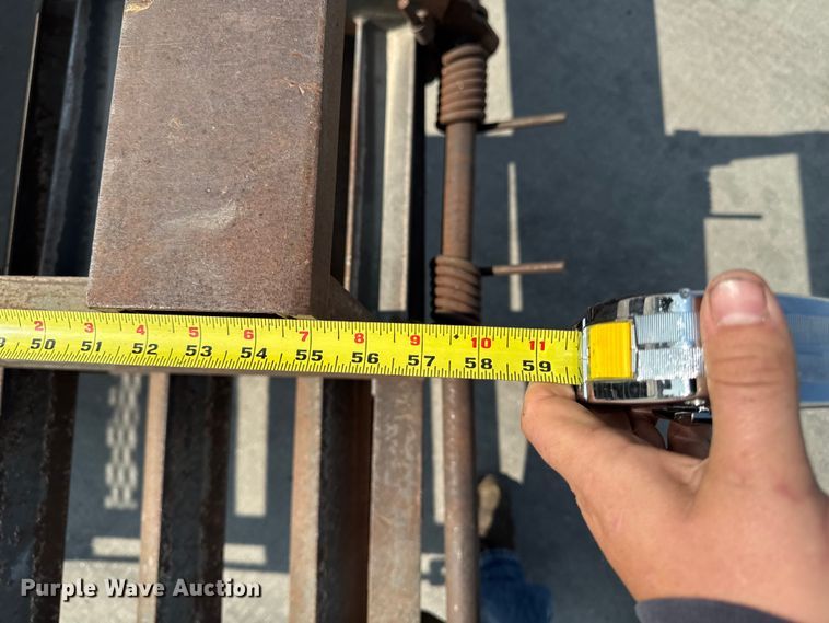 image for item EM2353 2006 Trailerman HHG8255R21 equipment trailer