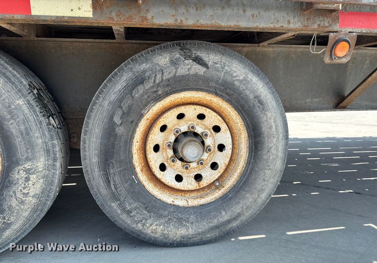 image for item EM2353 2006 Trailerman HHG8255R21 equipment trailer