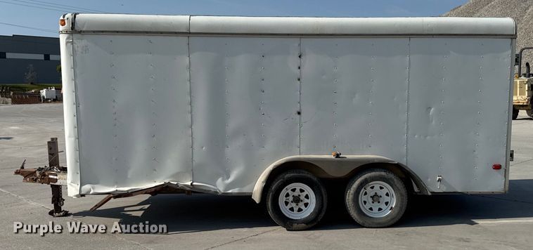 image for item EM2356 2001 United Express Line Inc enclosed cargo trailer