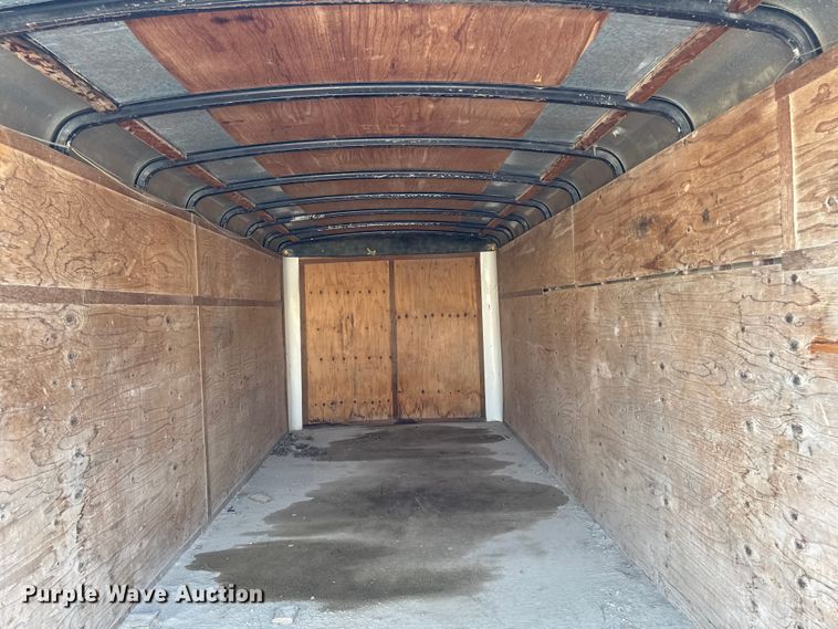 image for item EM2356 2001 United Express Line Inc enclosed cargo trailer