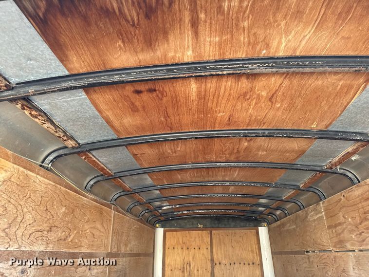 image for item EM2356 2001 United Express Line Inc enclosed cargo trailer