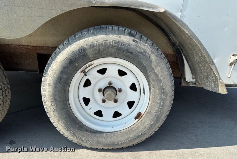 image for item EM2356 2001 United Express Line Inc enclosed cargo trailer