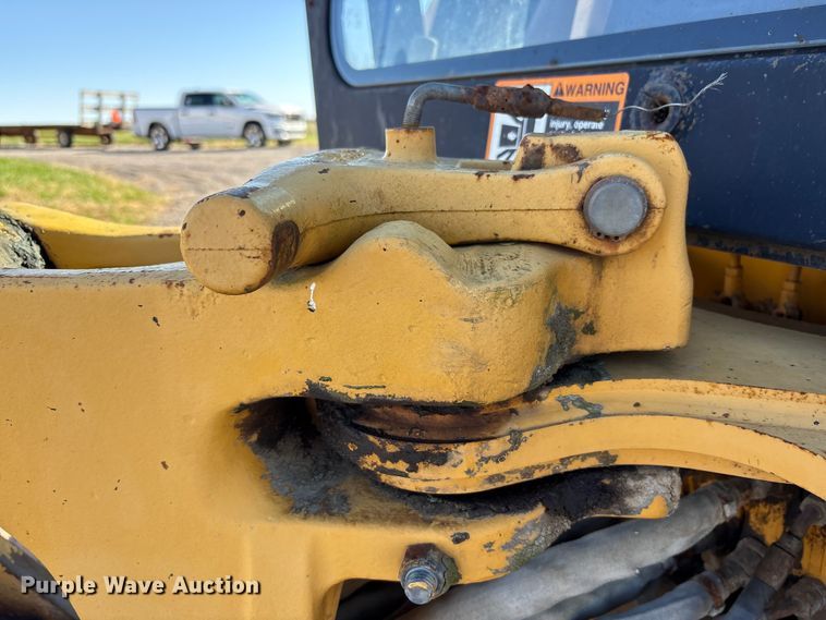 image for item EM6185 1996 John Deere 310D backhoe