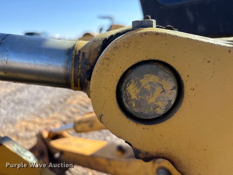 image for item EM6185 1996 John Deere 310D backhoe