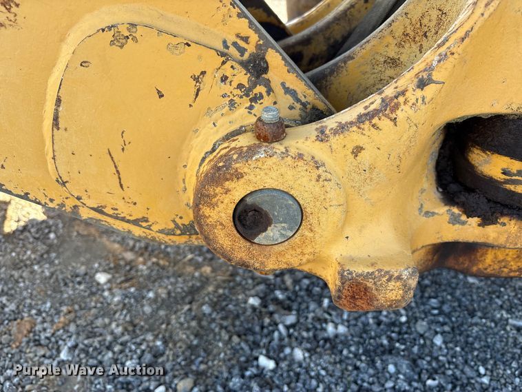 image for item EM6185 1996 John Deere 310D backhoe