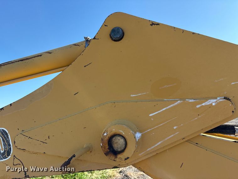 image for item EM6185 1996 John Deere 310D backhoe