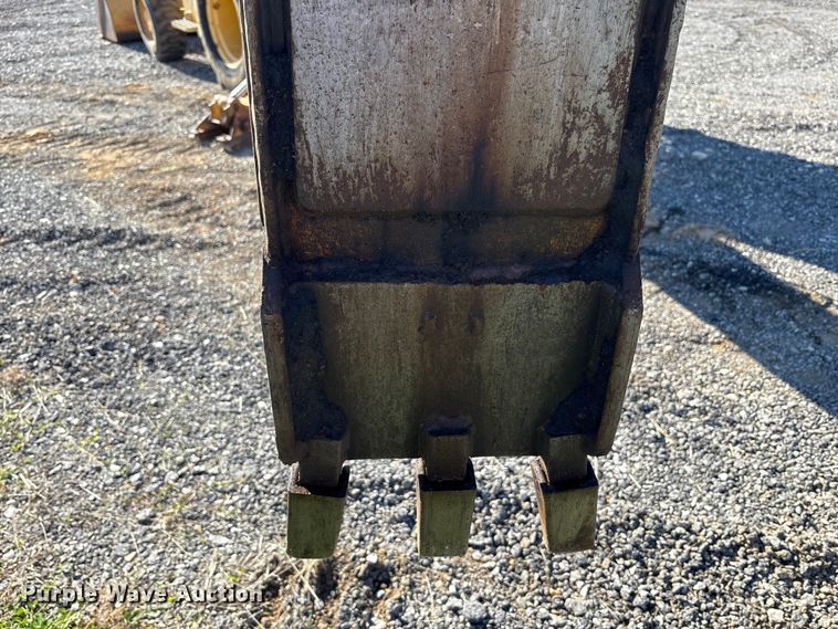 image for item EM6185 1996 John Deere 310D backhoe