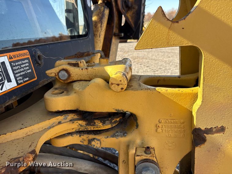 image for item EM6185 1996 John Deere 310D backhoe