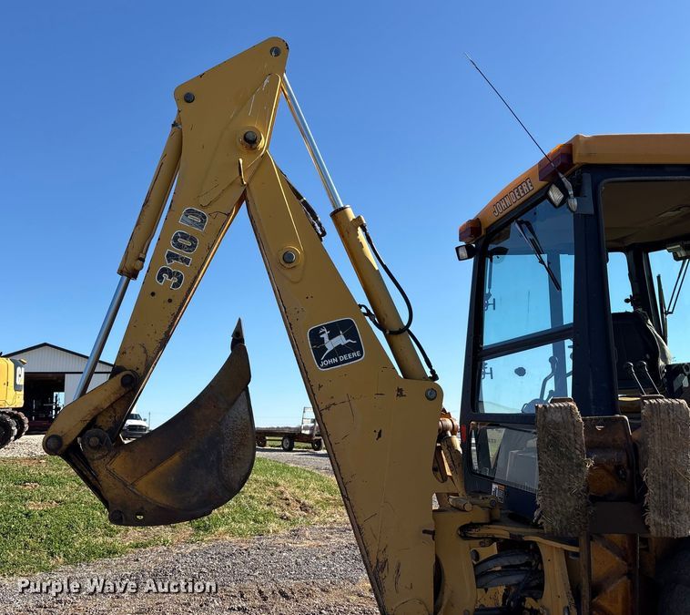image for item EM6185 1996 John Deere 310D backhoe