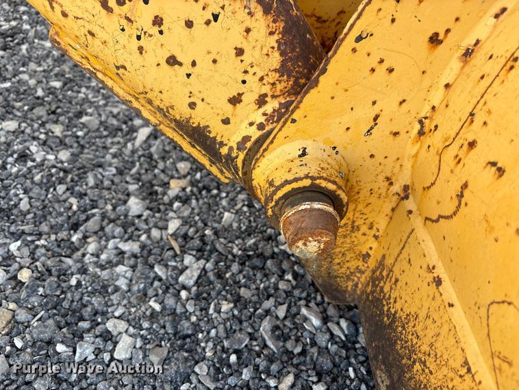 image for item EM6185 1996 John Deere 310D backhoe