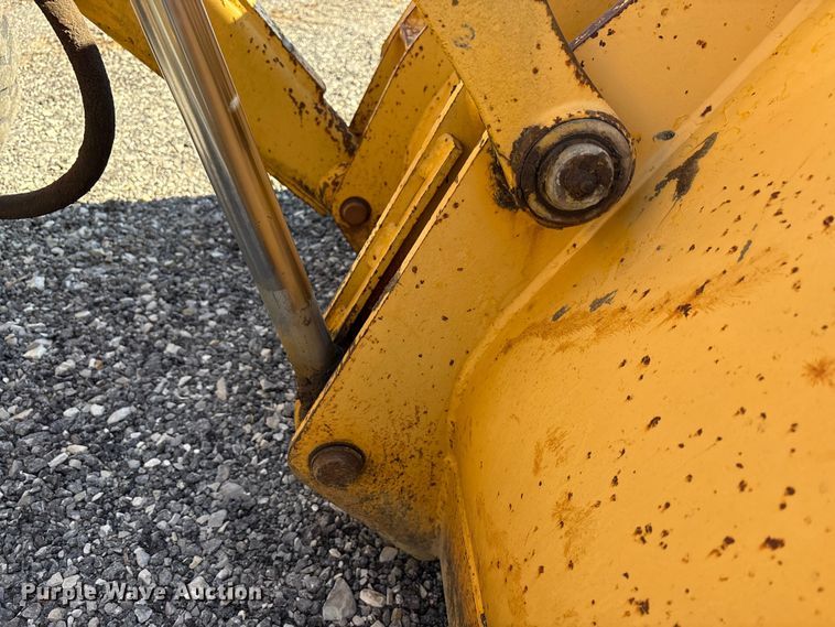 image for item EM6185 1996 John Deere 310D backhoe