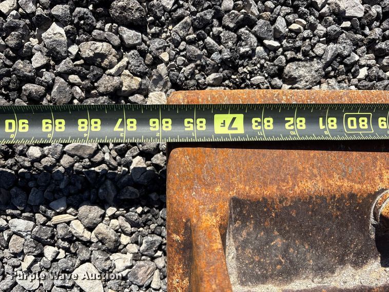 image for item EM6185 1996 John Deere 310D backhoe