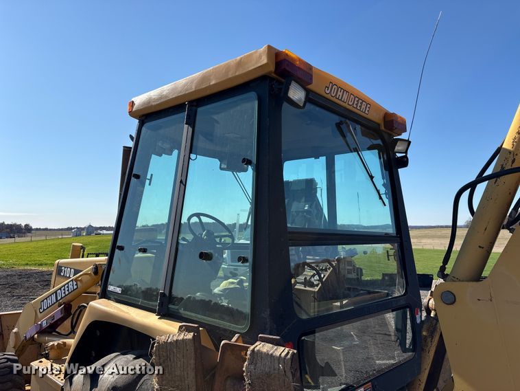 image for item EM6185 1996 John Deere 310D backhoe