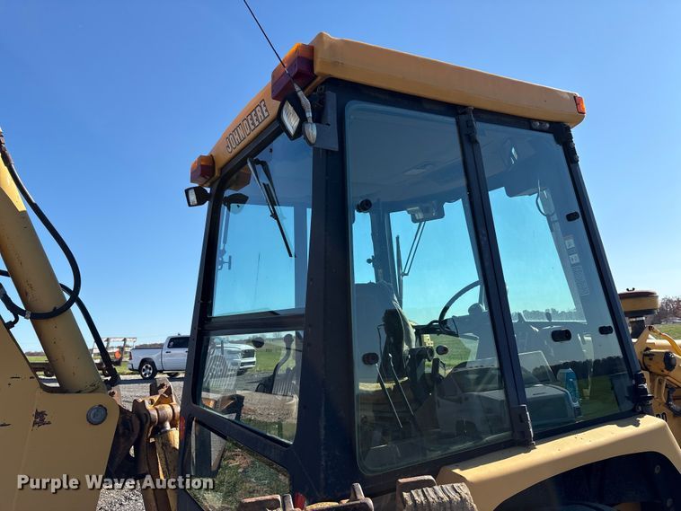 image for item EM6185 1996 John Deere 310D backhoe