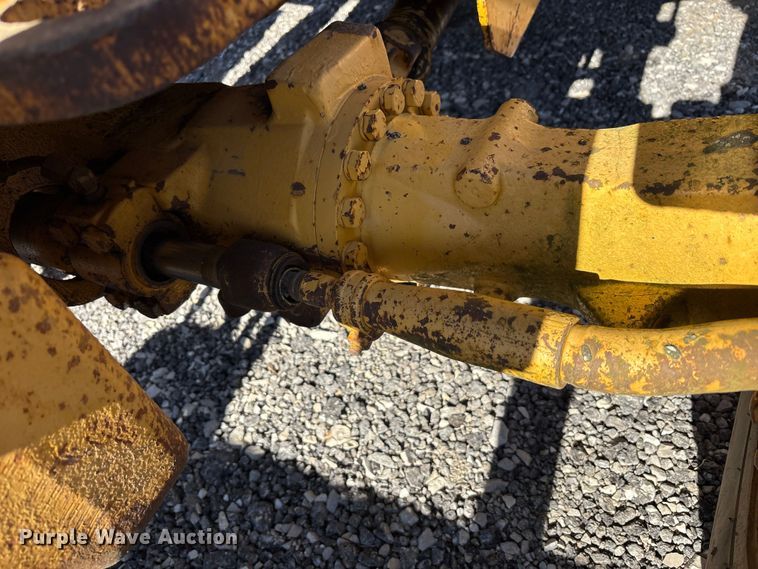 image for item EM6185 1996 John Deere 310D backhoe