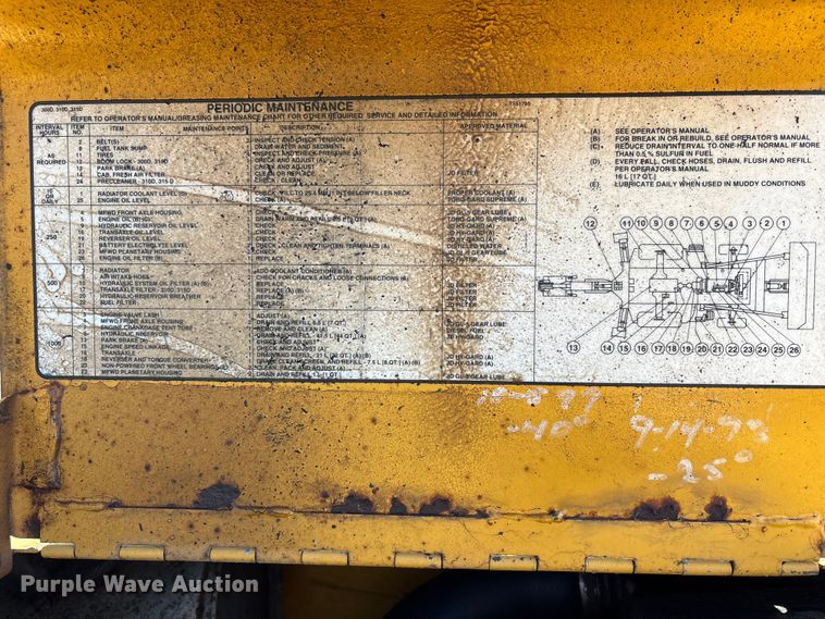 image for item EM6185 1996 John Deere 310D backhoe