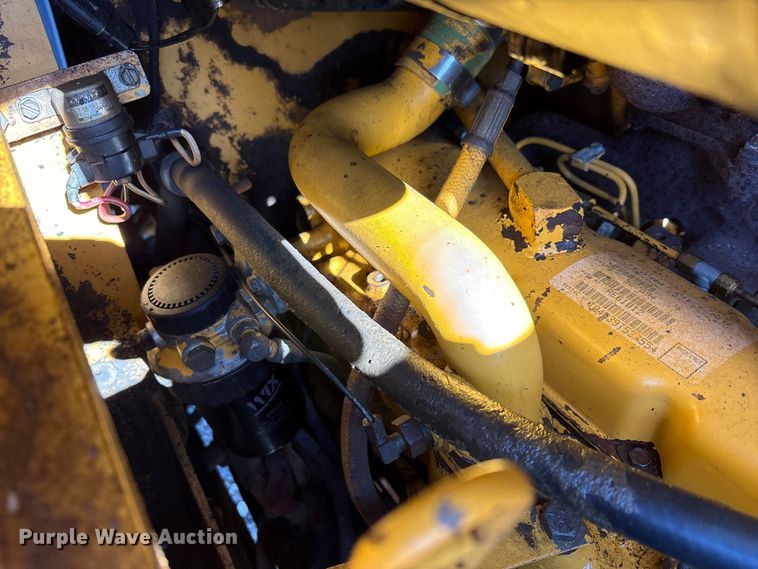 image for item EM6185 1996 John Deere 310D backhoe