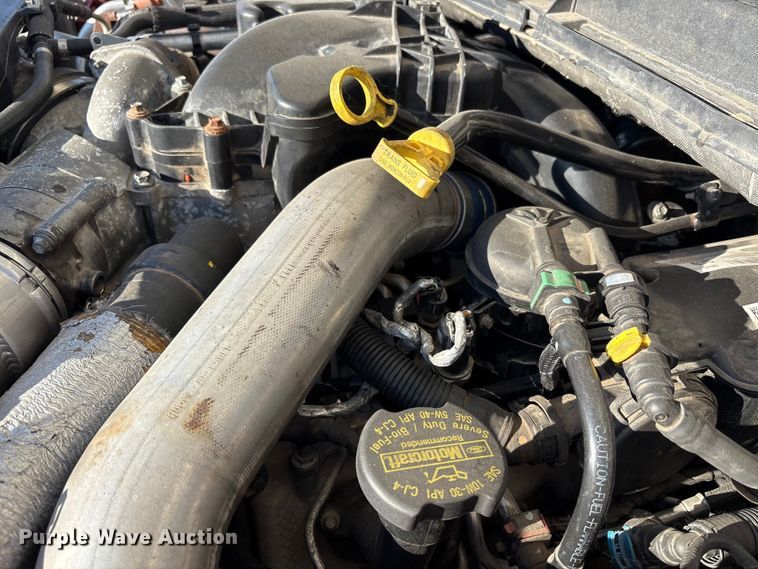 image for item EM6186 2011 Ford F350 Super Duty flatbed pickup truck