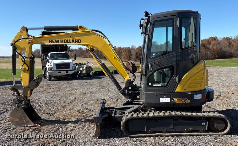 image for item EM6188 2019 New Holland E37C mini excavator
