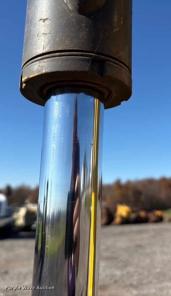 image for item EM6188 2019 New Holland E37C mini excavator