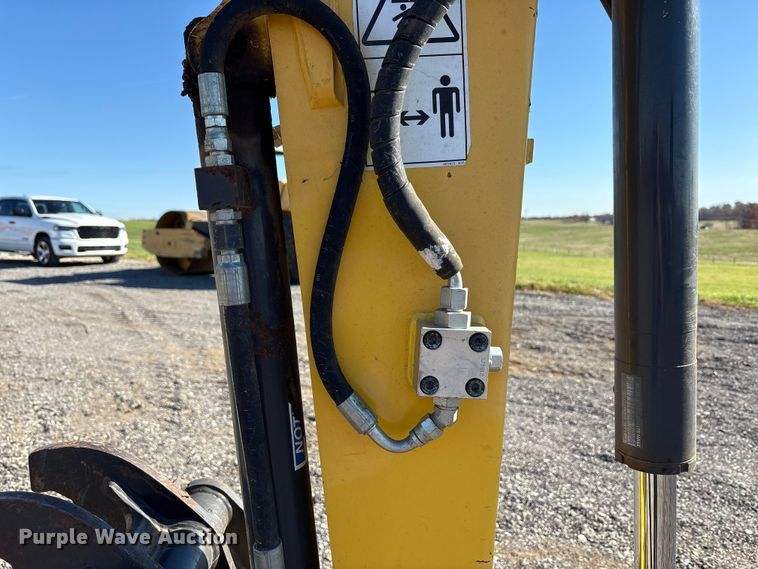 image for item EM6188 2019 New Holland E37C mini excavator