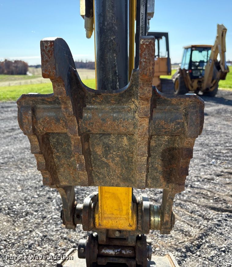 image for item EM6188 2019 New Holland E37C mini excavator