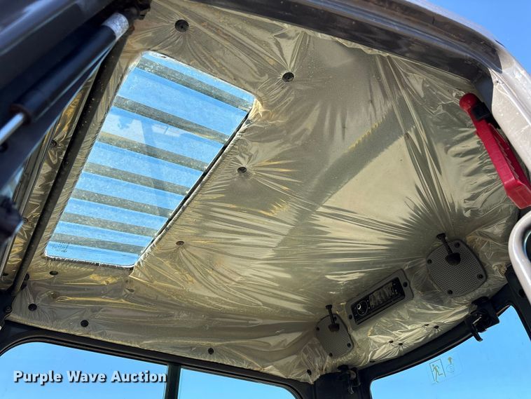 image for item EM6188 2019 New Holland E37C mini excavator