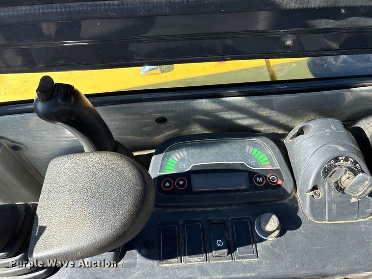 image for item EM6188 2019 New Holland E37C mini excavator