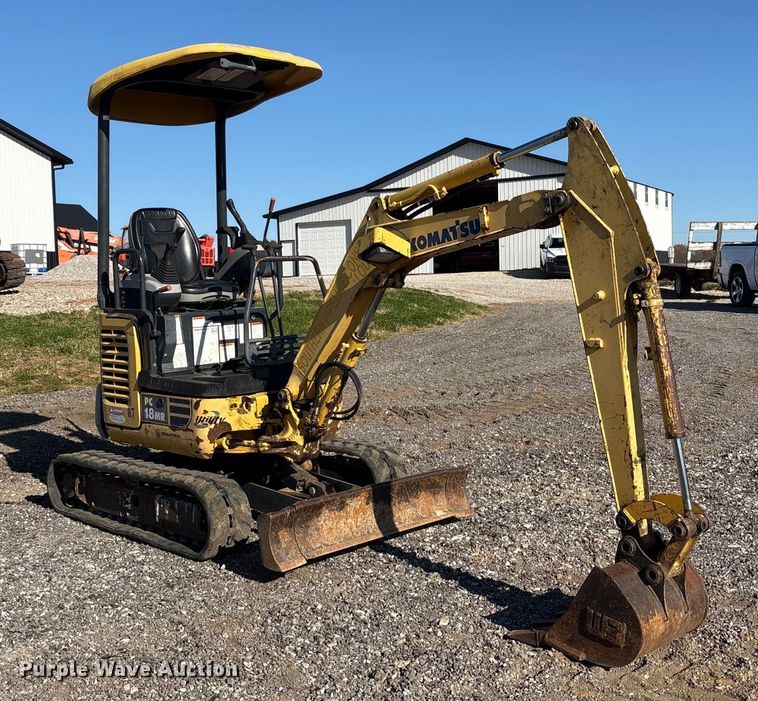 image for item EM6189 2008 Komatsu PC18MR-2 mini excavator
