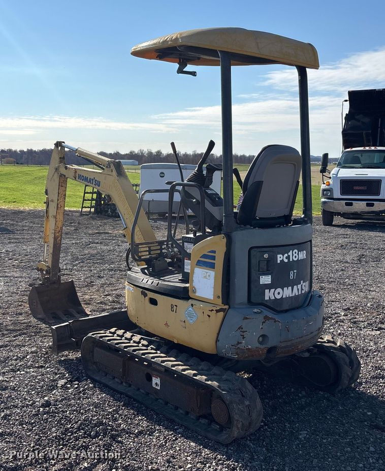 image for item EM6189 2008 Komatsu PC18MR-2 mini excavator