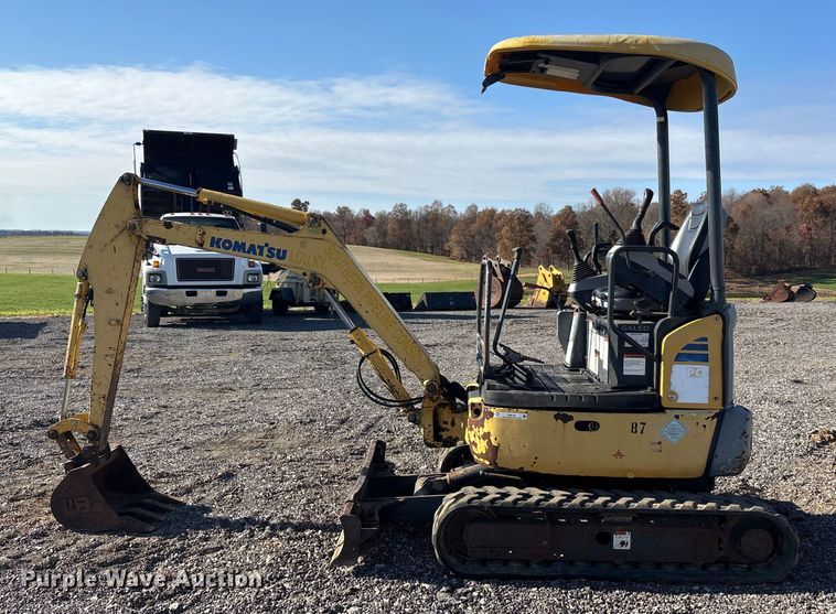 image for item EM6189 2008 Komatsu PC18MR-2 mini excavator
