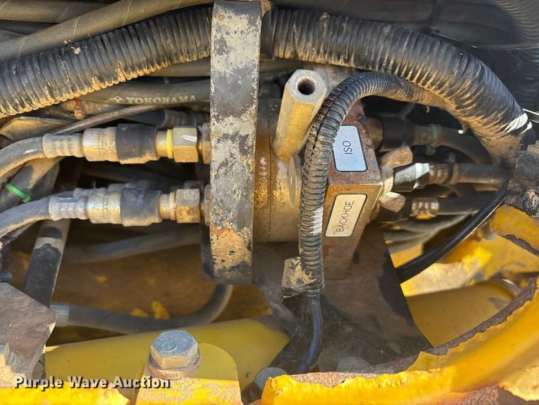 image for item EM6189 2008 Komatsu PC18MR-2 mini excavator