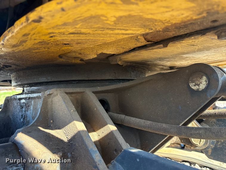 image for item EM6189 2008 Komatsu PC18MR-2 mini excavator