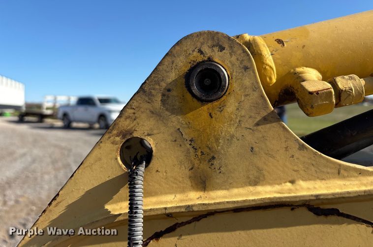 image for item EM6189 2008 Komatsu PC18MR-2 mini excavator