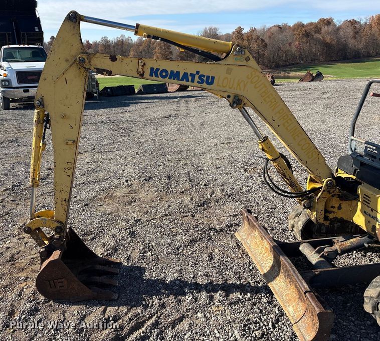 image for item EM6189 2008 Komatsu PC18MR-2 mini excavator