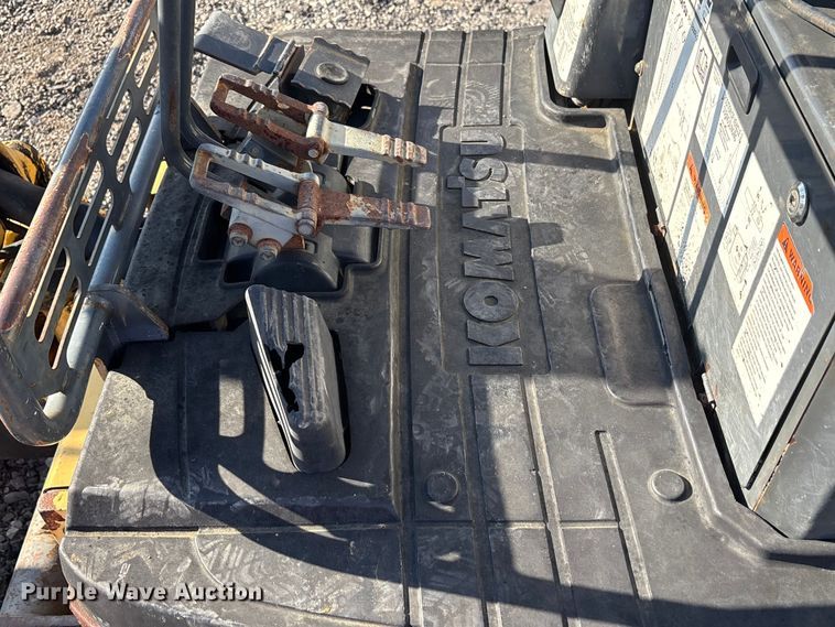 image for item EM6189 2008 Komatsu PC18MR-2 mini excavator