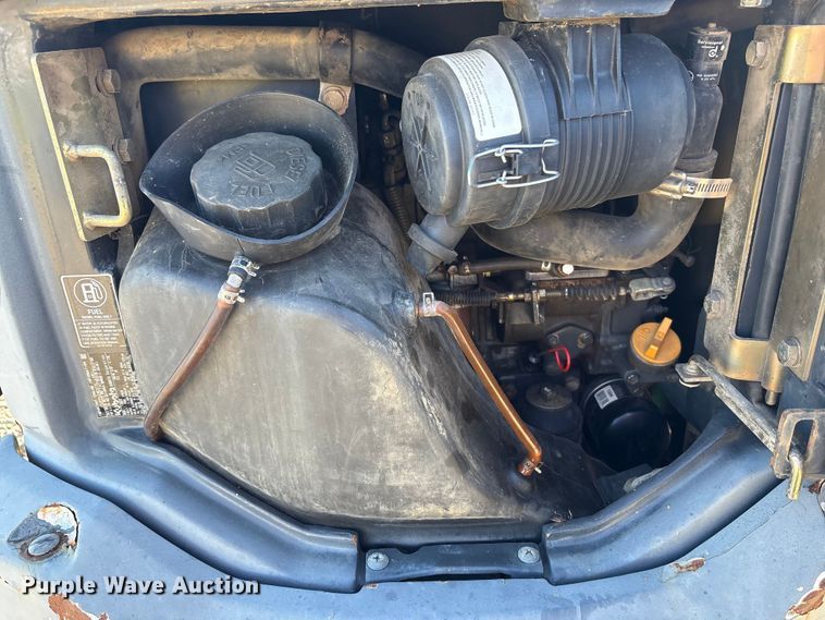 image for item EM6189 2008 Komatsu PC18MR-2 mini excavator