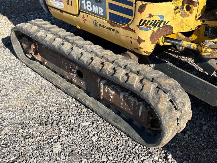 image for item EM6189 2008 Komatsu PC18MR-2 mini excavator