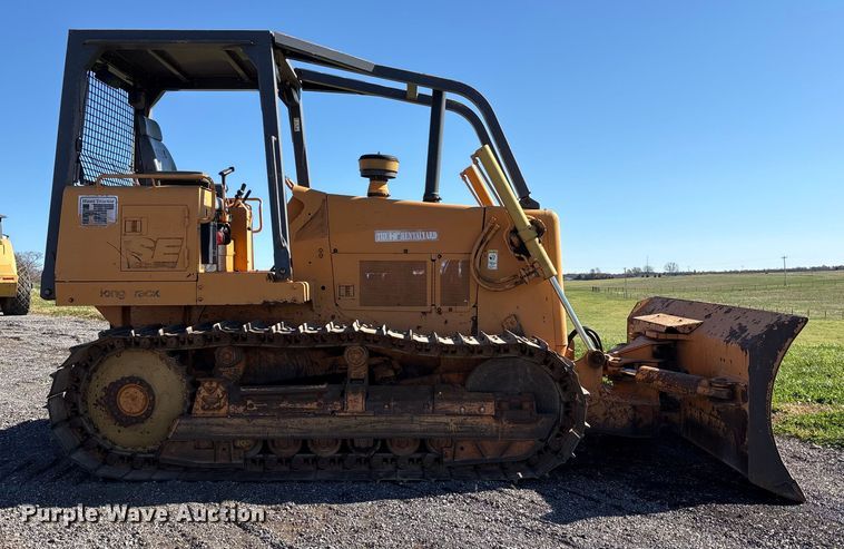 image for item EM6190 2001 Case 1150H dozer
