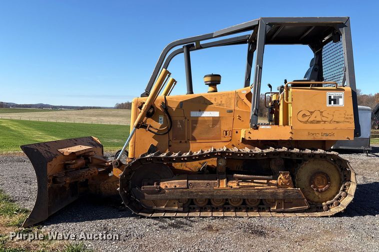 image for item EM6190 2001 Case 1150H dozer