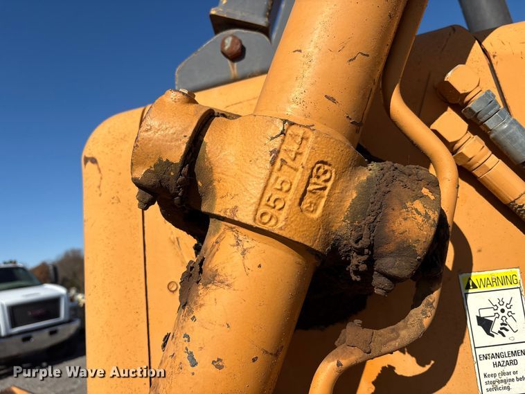 image for item EM6190 2001 Case 1150H dozer